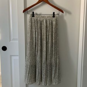 Oak + Fort Pleated MIdi Skirt